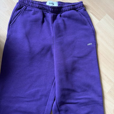Pantaloni della tuta JJXX viola