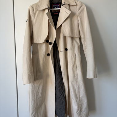 Beiger Trenchcoat Superdry