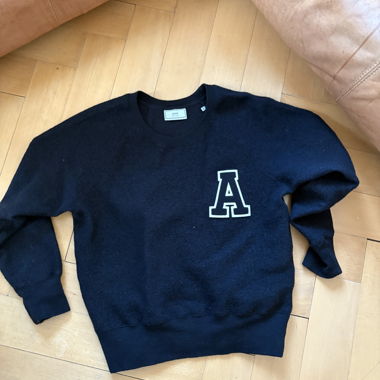 Pull en laine Ami Paris