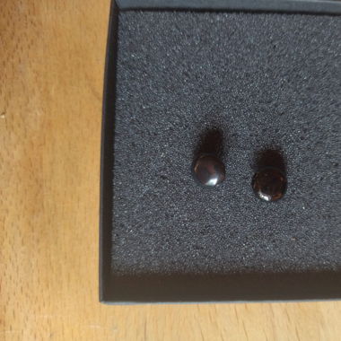 💣 Black Button Earring