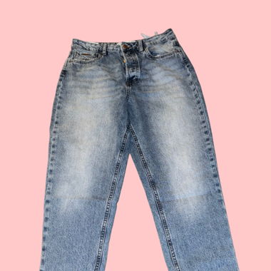 MOM JEANS STRADIVARIUS