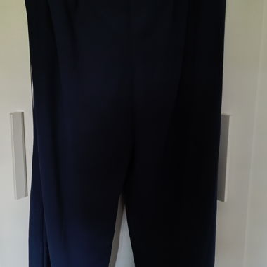 Leichte, locker, dunkelblaue Stoffhose 