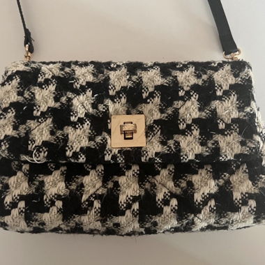 Small crossbody bag