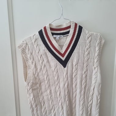 UNIQLO - JW ANDERSON - WHITE JUMPER- S - NEW!