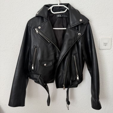 ZARA Kunstleder Bikerjacke schwarz Gr. S