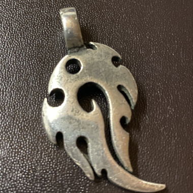 Pendentif de collier Y2K Tribal Flamme