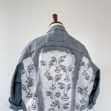 Oversized Jeansjacke im Bomber-Stil mit Artwork
