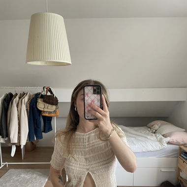Cute verge girl top