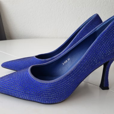 Blaue High Heels mit Strass