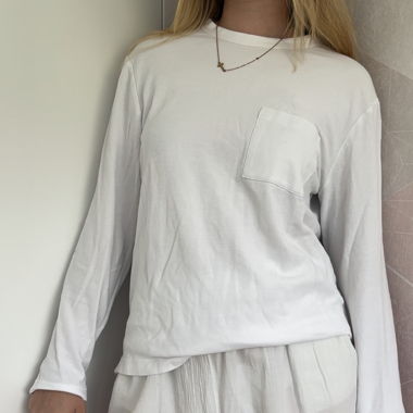 Basic top white