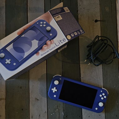 Nintendo switch lite