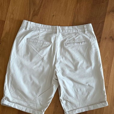 Short chino taille 42/XL beige