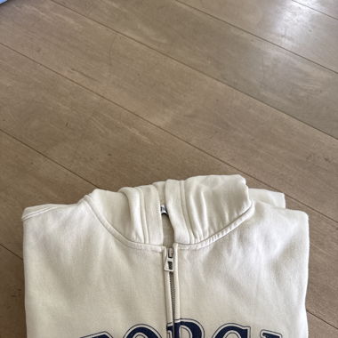 Sweatjacke mit Aufschrift 