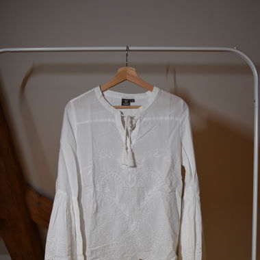 Weisse Bluse