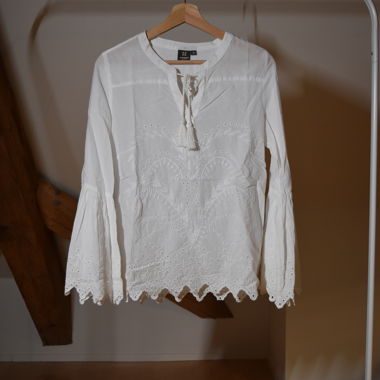 Weisse Bluse