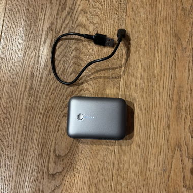 Aukey Powerbank 10000 mAh con cavo USB‑C