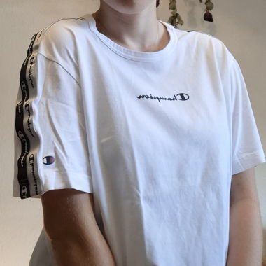 Campions T shirt