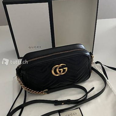 Borsa a tracolla Gucci Marmont, trapuntata nera