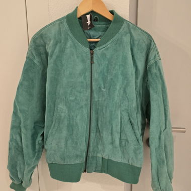 Blouson bomber en cuir vert taille 42