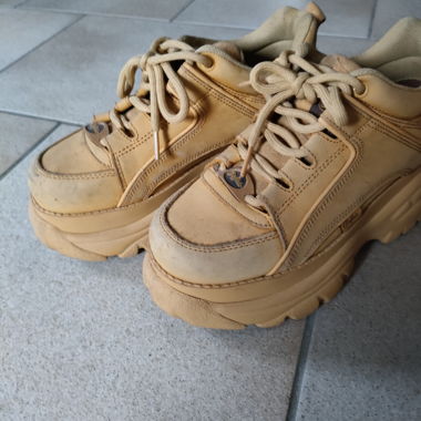Buffalo shoes
