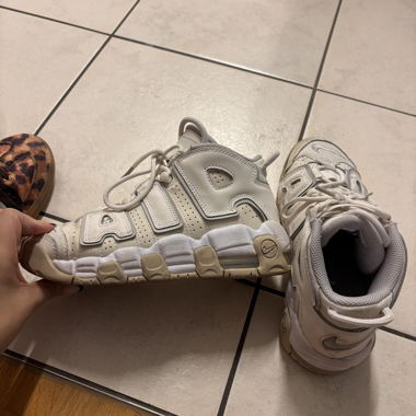 Nike air MORE 🐻 