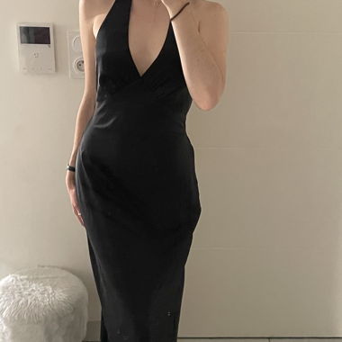 Rückenfreies Kleid