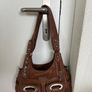 brown shoulder bag with multiple pockets