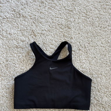 Nike top