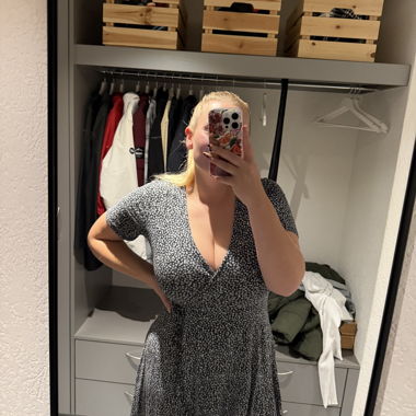 Kurzes Kleid
