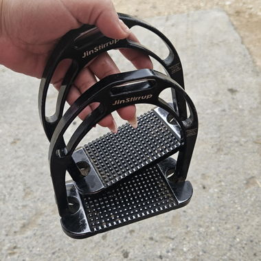 Staffe Jin Stirrup (equitazione)