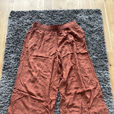 Orangerote/rostige Culotte von H&M