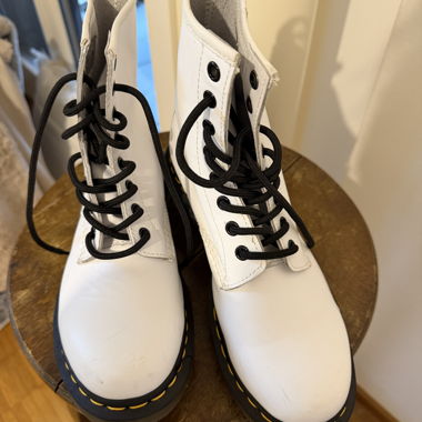 Dr. Martens 1460 Smooth White
