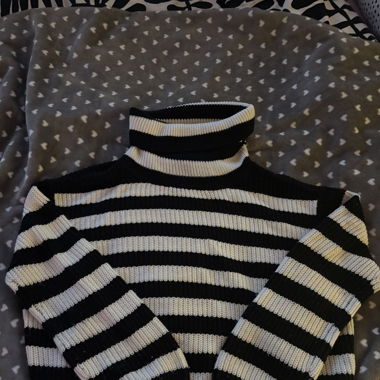 Strickpullover gestreift