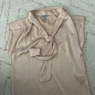 Blusa satinata rosa cipria