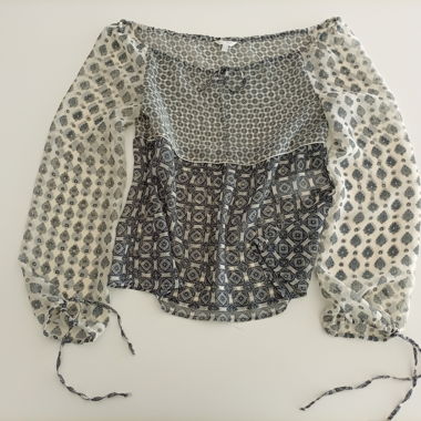 Kookai sheer, gray patterned blouse, 36
