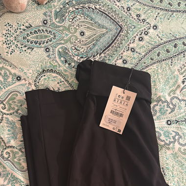 Pantaloni neri