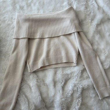 Subdued pullover with off-shoulder