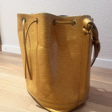 LOUIS VUITTON YELLOW EPI NOÉ 