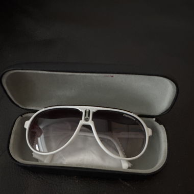 Lunette de soleil pour enfant carrera 