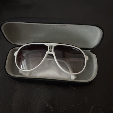 Lunette de soleil pour enfant carrera 