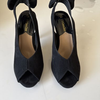 Tacchi neri open-toe