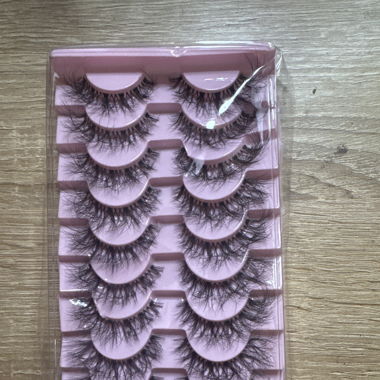 Faux cils