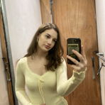 Lara_s