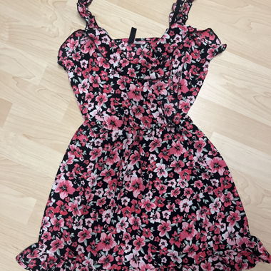 H&M Divided floral summer dress