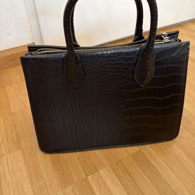 Schwarze Croco-Handtasche H&M