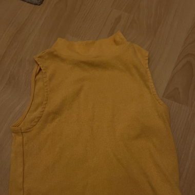 Cropped shirt