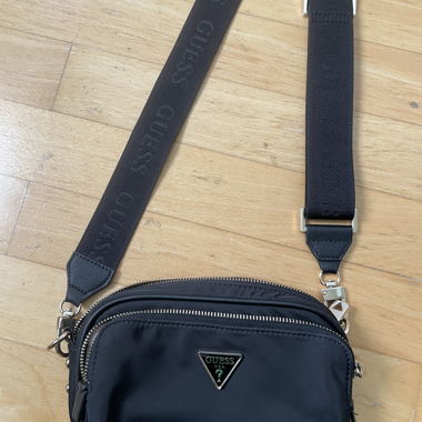 Borsa a tracolla Guess nera
