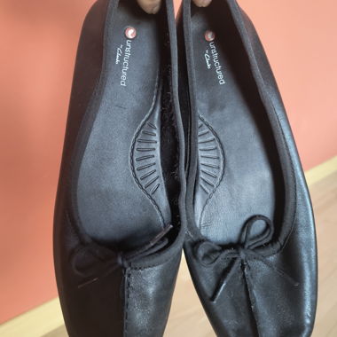 Black Clarks Ballerinas