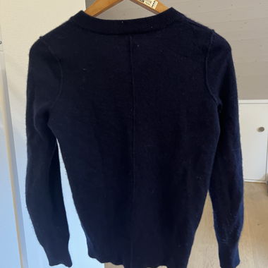 Navy Blue cashmere sweater 