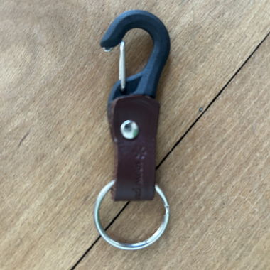 Carabiner with leather loop